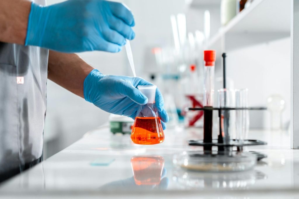 Sustiprinkite žinias ir kompetencijas nanobiotechnologijų srityje